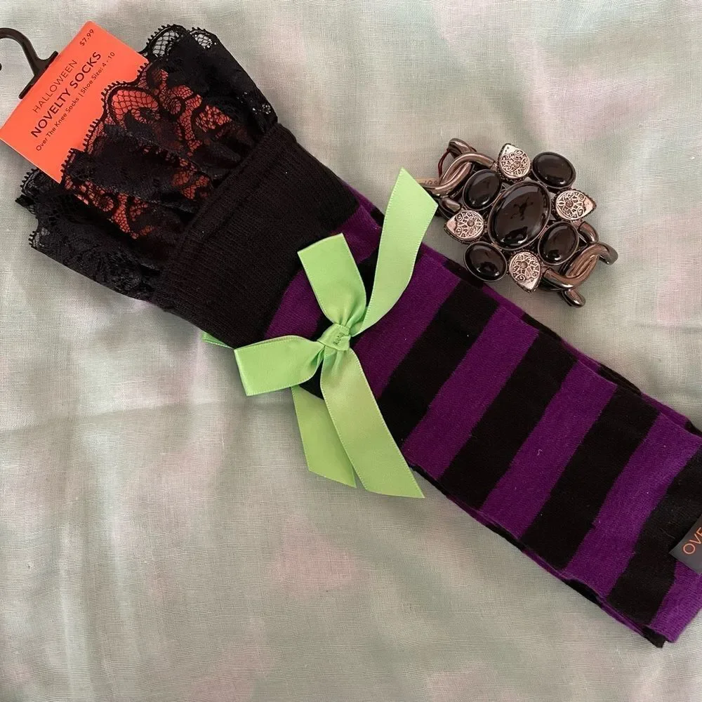 PURPLE N BLACK‎ OVER THE KNEE HALLOWEEN SOCKS